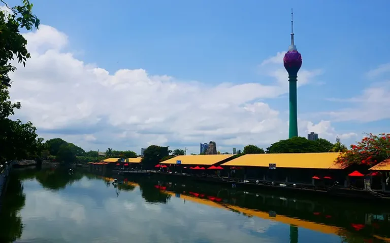 Lotus Tower, Colombo 1