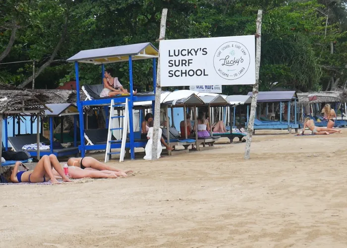 Surf lessons at popular Surf spots in the southern province