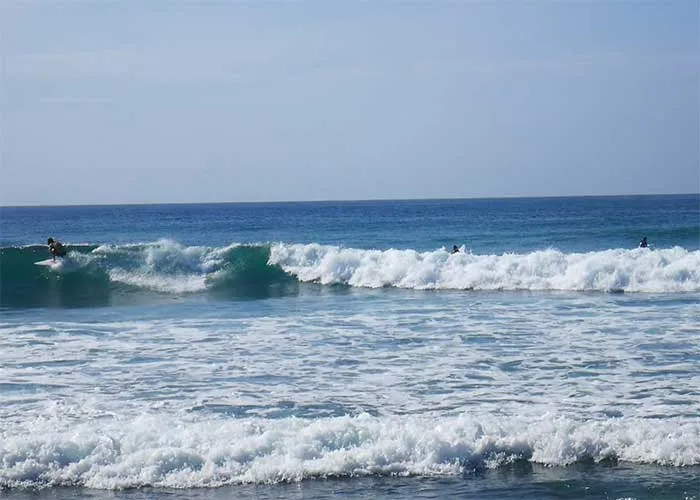 Unawatuna Surfing