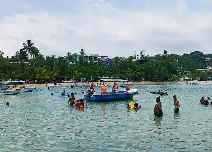 Unawatuna Beach